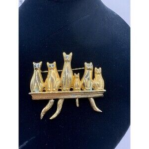 Vintage Gold Tone Cat Family Brooch Pin Rhinestone Eyes Kitty Jewelry